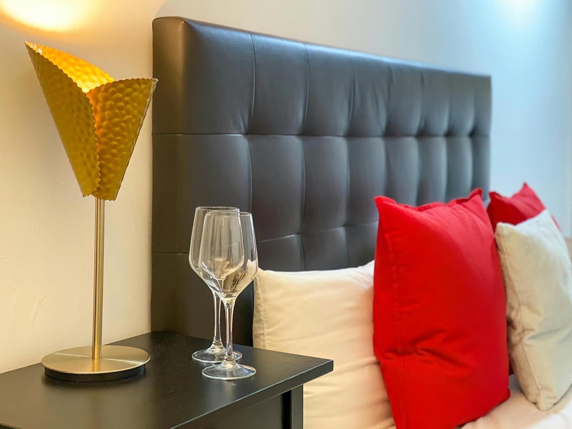 Guest Room Lucan Εξωτερικό φωτογραφία